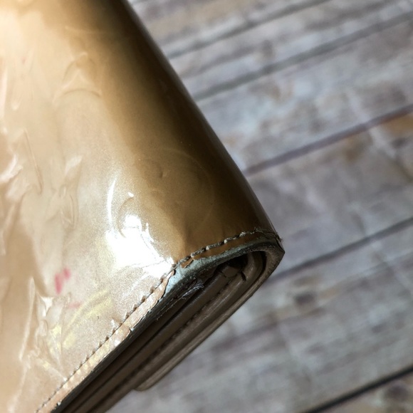 Louis Vuitton Vernis Beige Sarah long wallet. - Picture 10 of 10